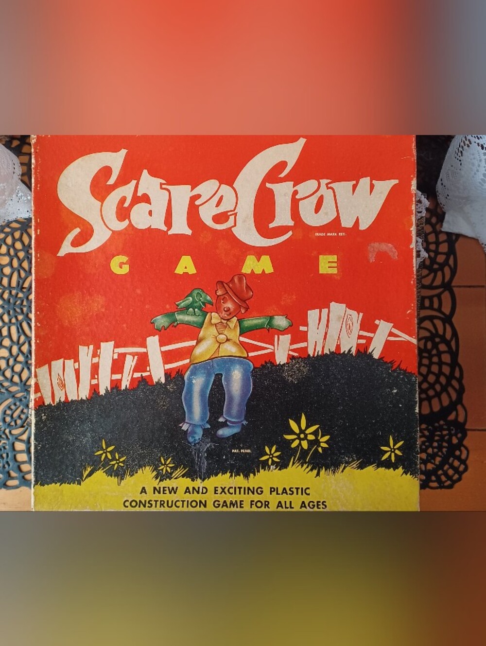 VINTAGE 1952 SCARECROW GAME W.H. SCHAPER MFG. CO., INC. COMPLETE INCLUDING DIE